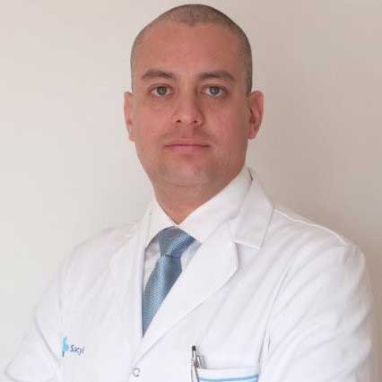 Dr. Rafael Collazos Robles